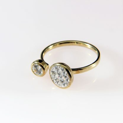Ring 333er mit Zirkonia